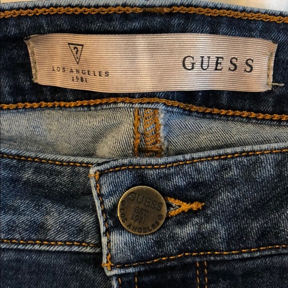 Guess Jeans - Picture 5 of 10